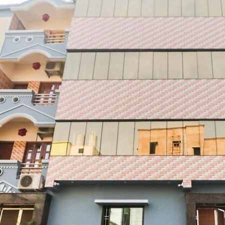 ホテル Casa Vacay Residency ブバネーシュワル エクステリア 写真